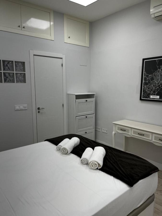 Exyca Tetuan Lägenhet Madrid Exteriör bild